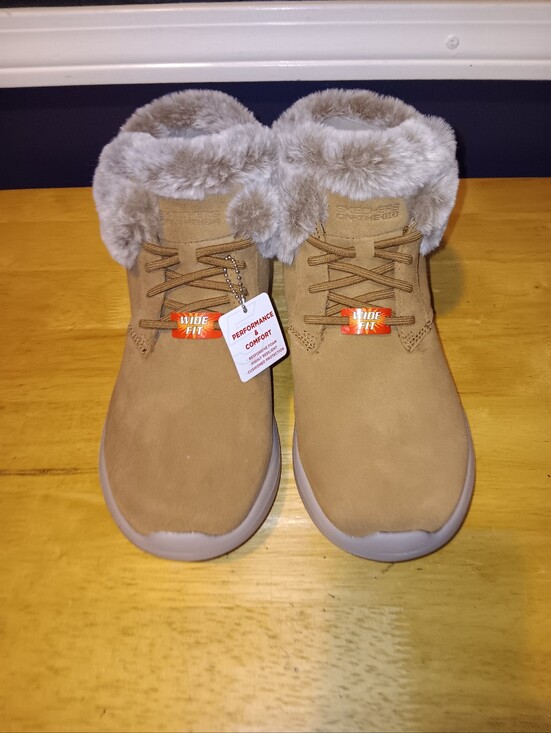 Shoes - Skechers Wide Fit Tan Faux Fur Lined Slip-On Boots Size 8